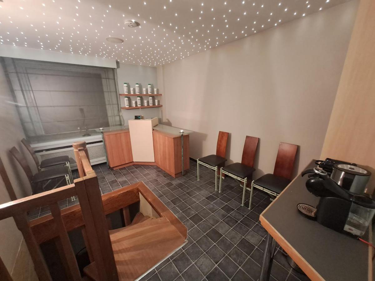 Beautyd Red Room Centrum Gullegem Wevelgem Exterior photo